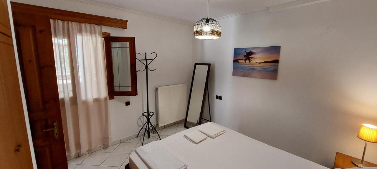 Piccolo Alloggio Apartment Tsoukaládhes Exterior foto